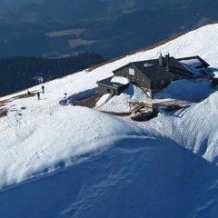 Flugwegposition um 15:00:10: Aufgenommen in der Nähe von Gemeinde Schwarzau im Gebirge, Österreich in 2373 Meter